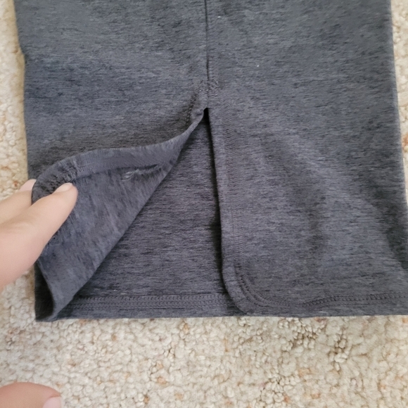 Soybu Lotus Fit Grey Crop Leggings - Picture 6 of 6